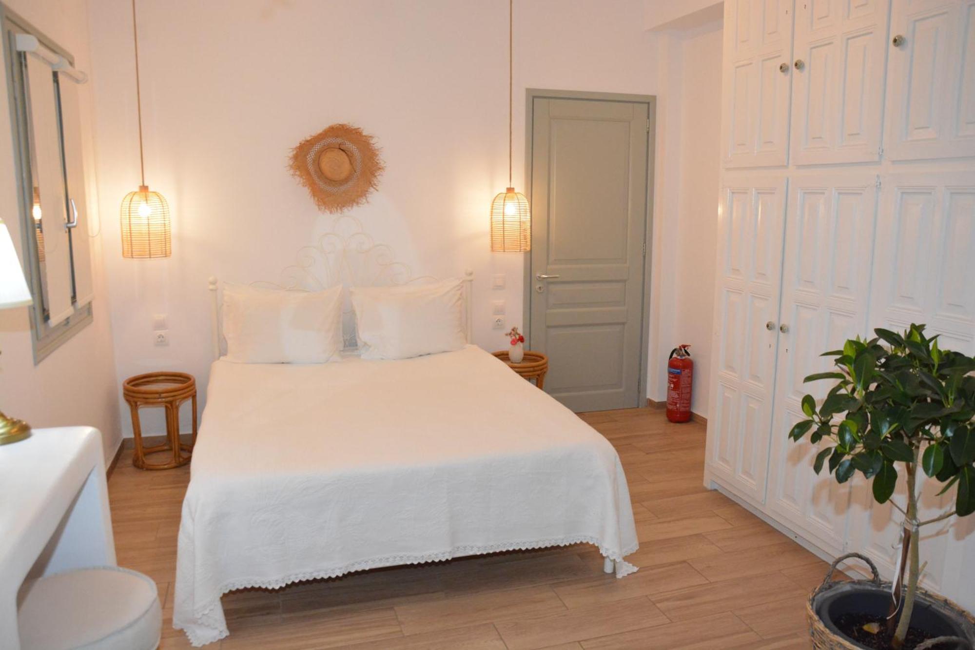 Patmos Little Suites Skala  Room photo